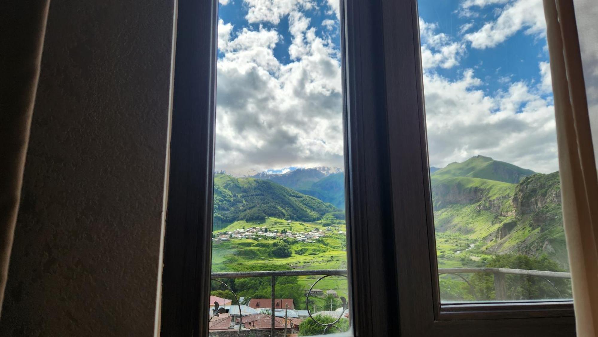 Hotel Toliketi Kazbegi Exterior foto